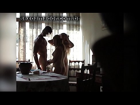 ❤️ Le amiche del sesso invitano un uomo gigante e una cosa a tre con lui ️❌ Video di sessoal it.special-grasser.ru ❌