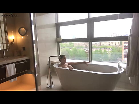 ❤️ Tremenda pupa che si masturba appassionatamente la figa in bagno ️❌ Video di sessoal it.special-grasser.ru ❌