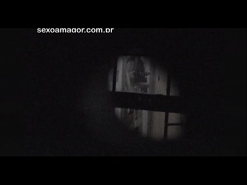 ❤️ Blondie viene segretamente filmato da un voyeur del quartiere nascosto dietro mattoni cavi ️❌ Video di sessoal it.special-grasser.ru ❌